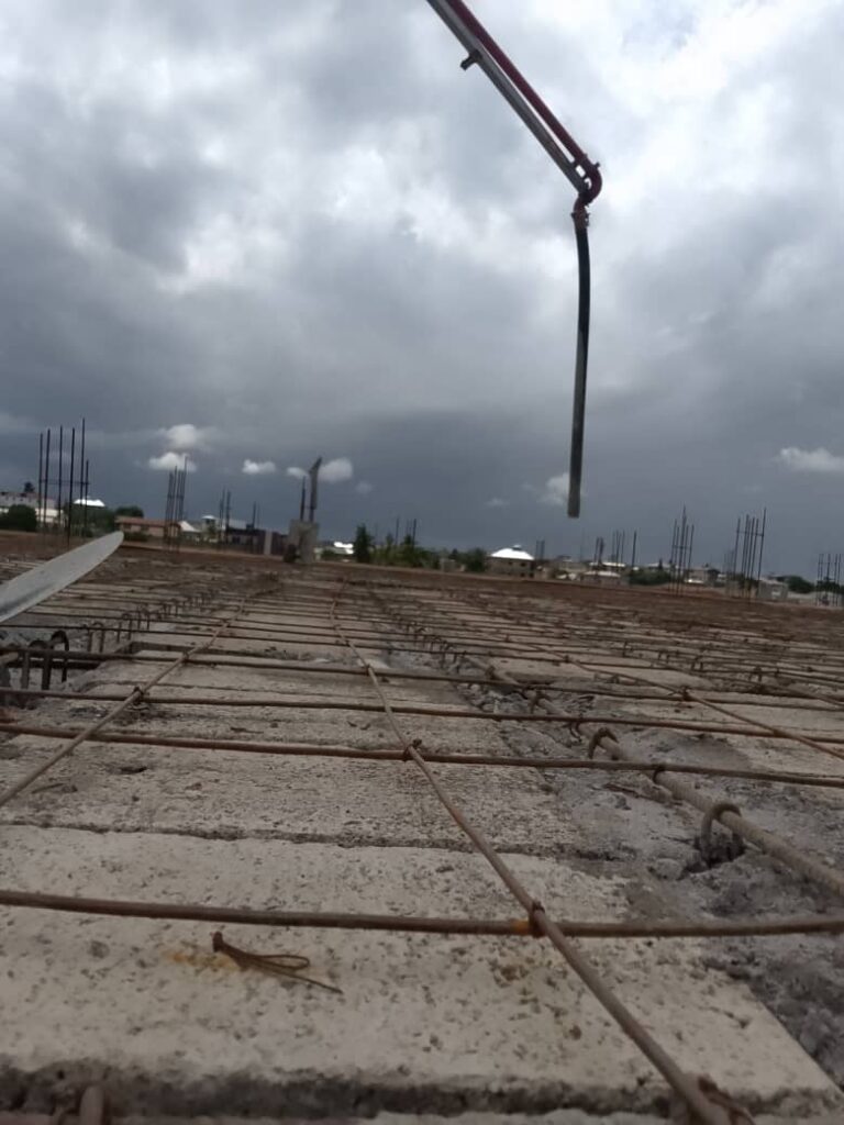 Large-scale slab preparation and construction works in Cameroon