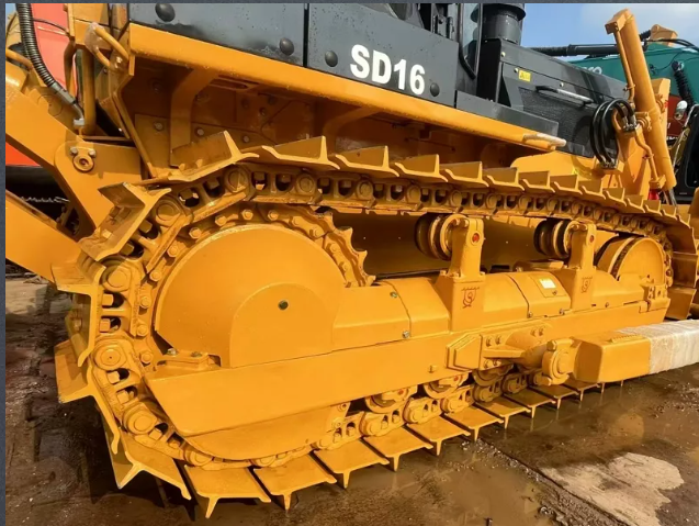 Heavy-duty machinery track system for construction operations